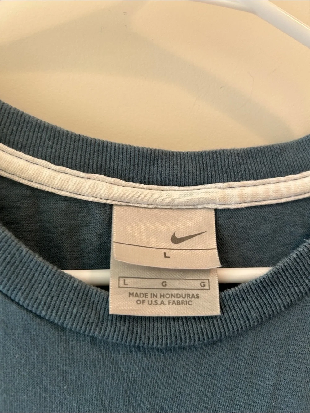 Nike Vintage 2007 Men's Embroidered Logo Short Sleeve Crew T-Shirt L Dusty Blue
